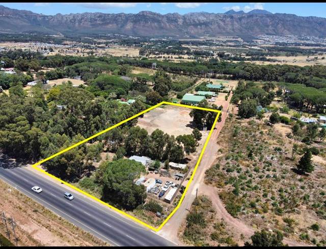LAND FOR SALE IN SIR LOWRY'S PASS